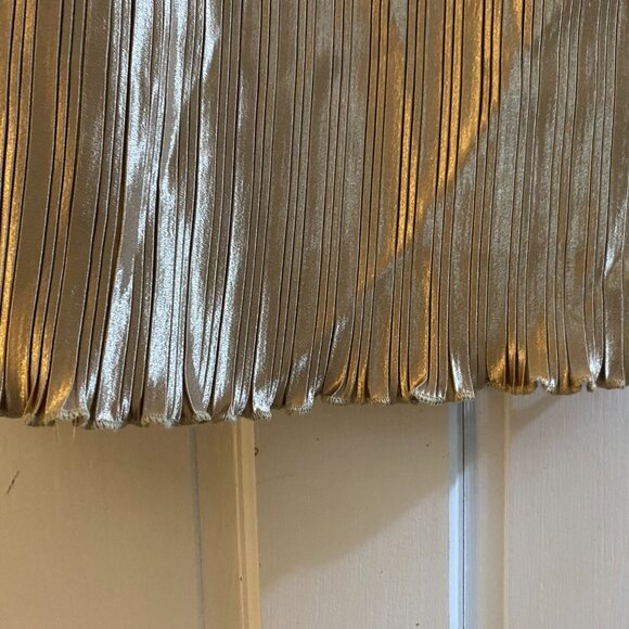 Elegant Gold Dress - Picture 6 of 9